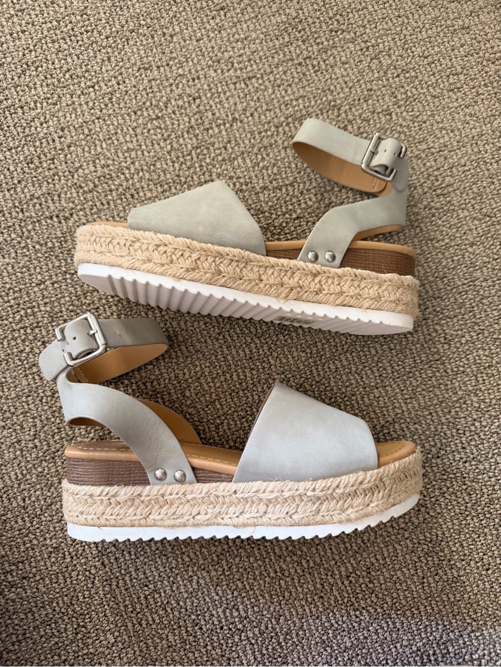 Women’s Sandals